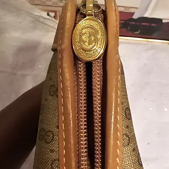 Gucci Microguccissima Vintage Leather Pouch- (COA) Certificate - Picture 8 of 16